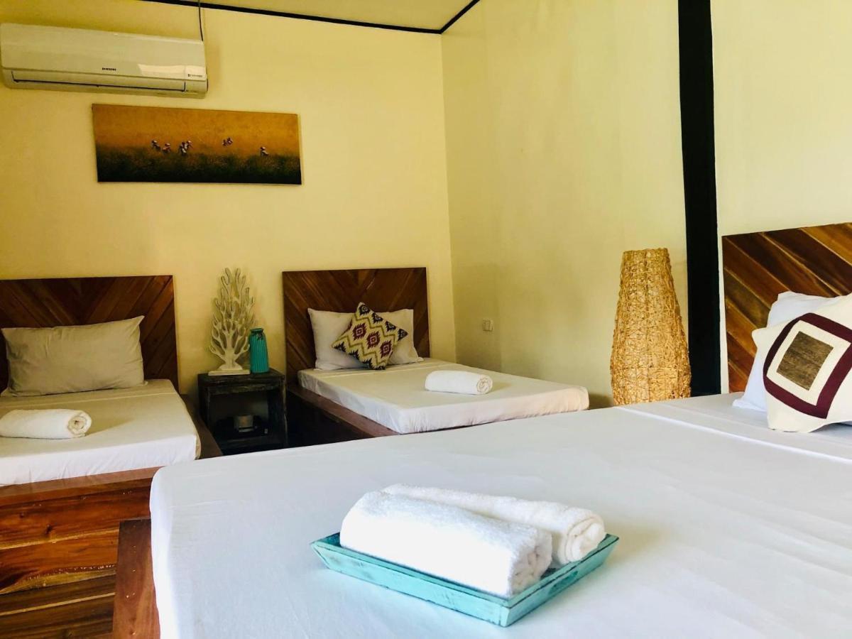 Keira Backpackers Hotel El Nido Exterior photo