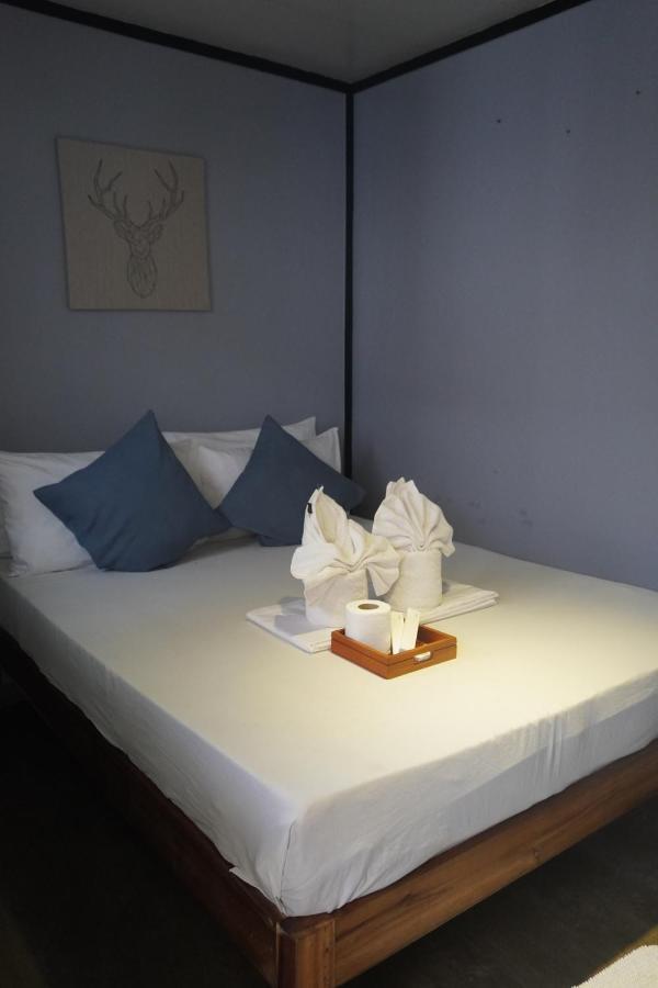 Keira Backpackers Hotel El Nido Exterior photo